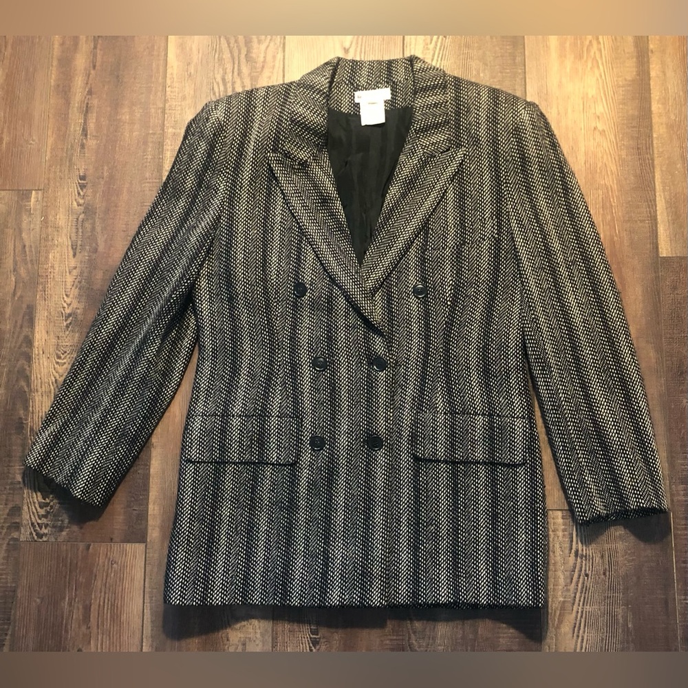 1980s VTG Peabody Women’s Striped Blazer. Size 7/8. Made In Romania.